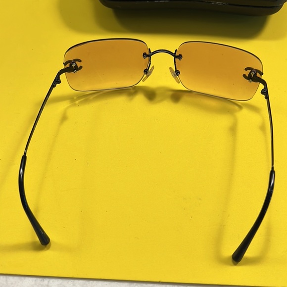 Chanel Rimless Gradient Rhinestone Framed - Picture 8 of 8